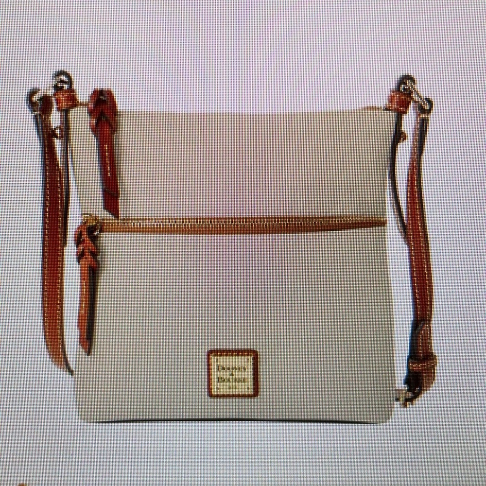 Pebble Grain Letter Carrier